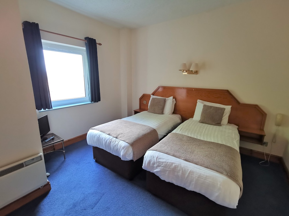 Passage House Hotel 14/26