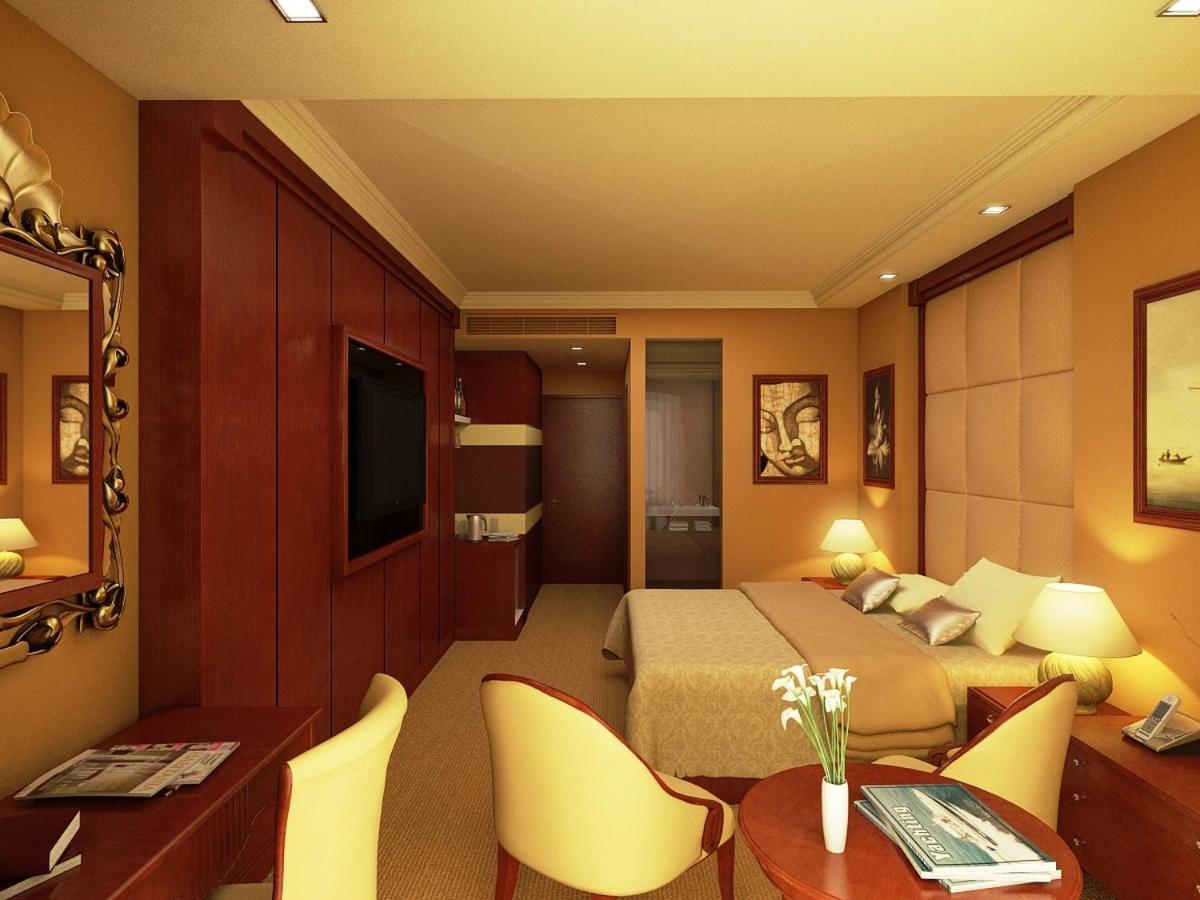 HOTEL BRIJWASI ROYAL 17/23