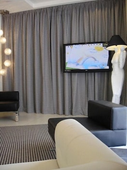 Atmosphere Suite Hotel 32/56