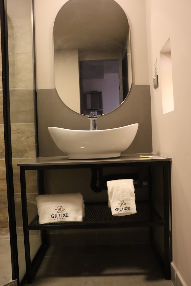 Giluxe Hotel Pereira 21/36