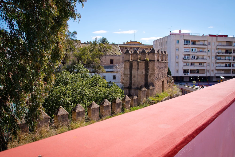 Hostal La Muralla 33/48