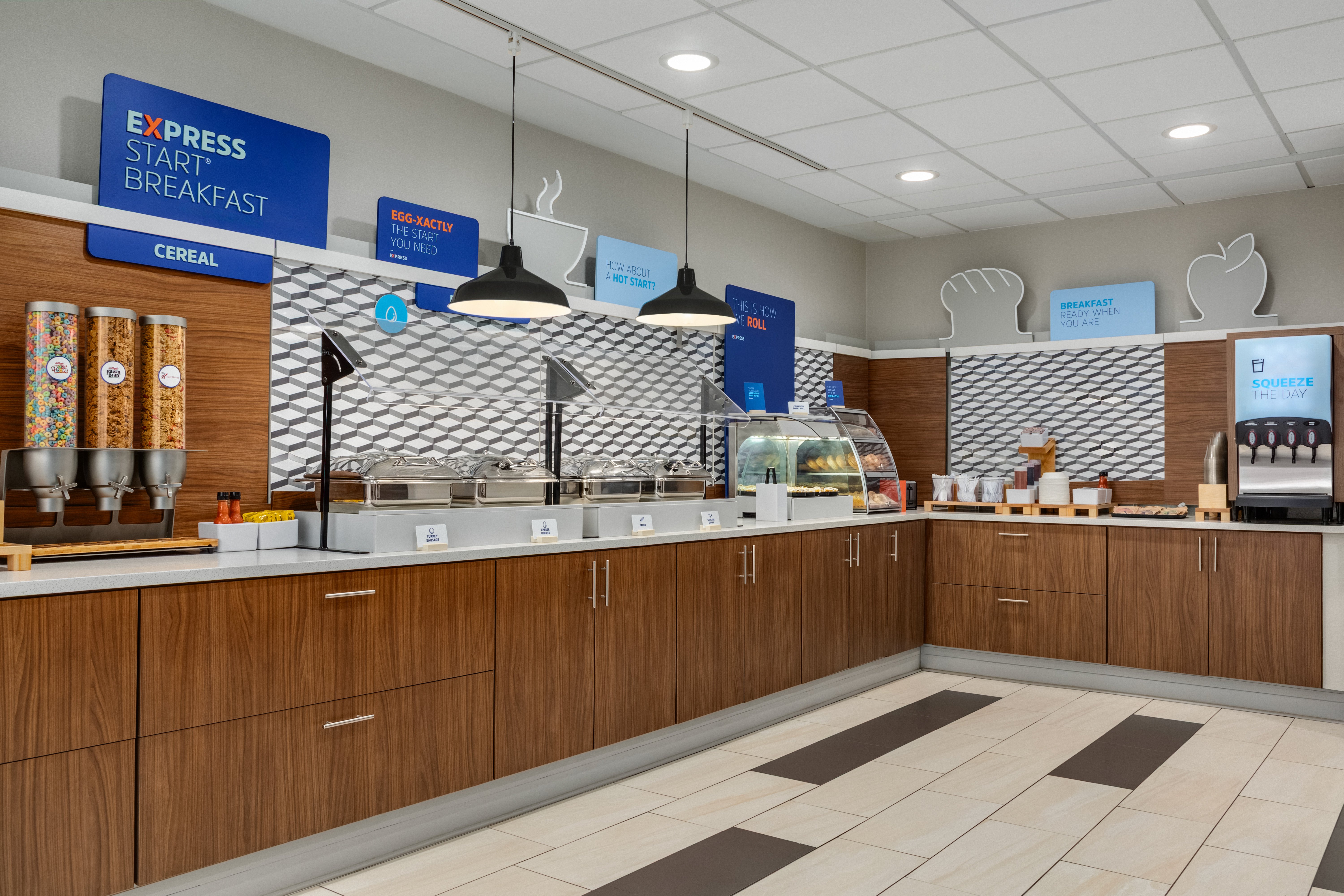 Holiday Inn Express Atlanta-Kennesaw 14/77