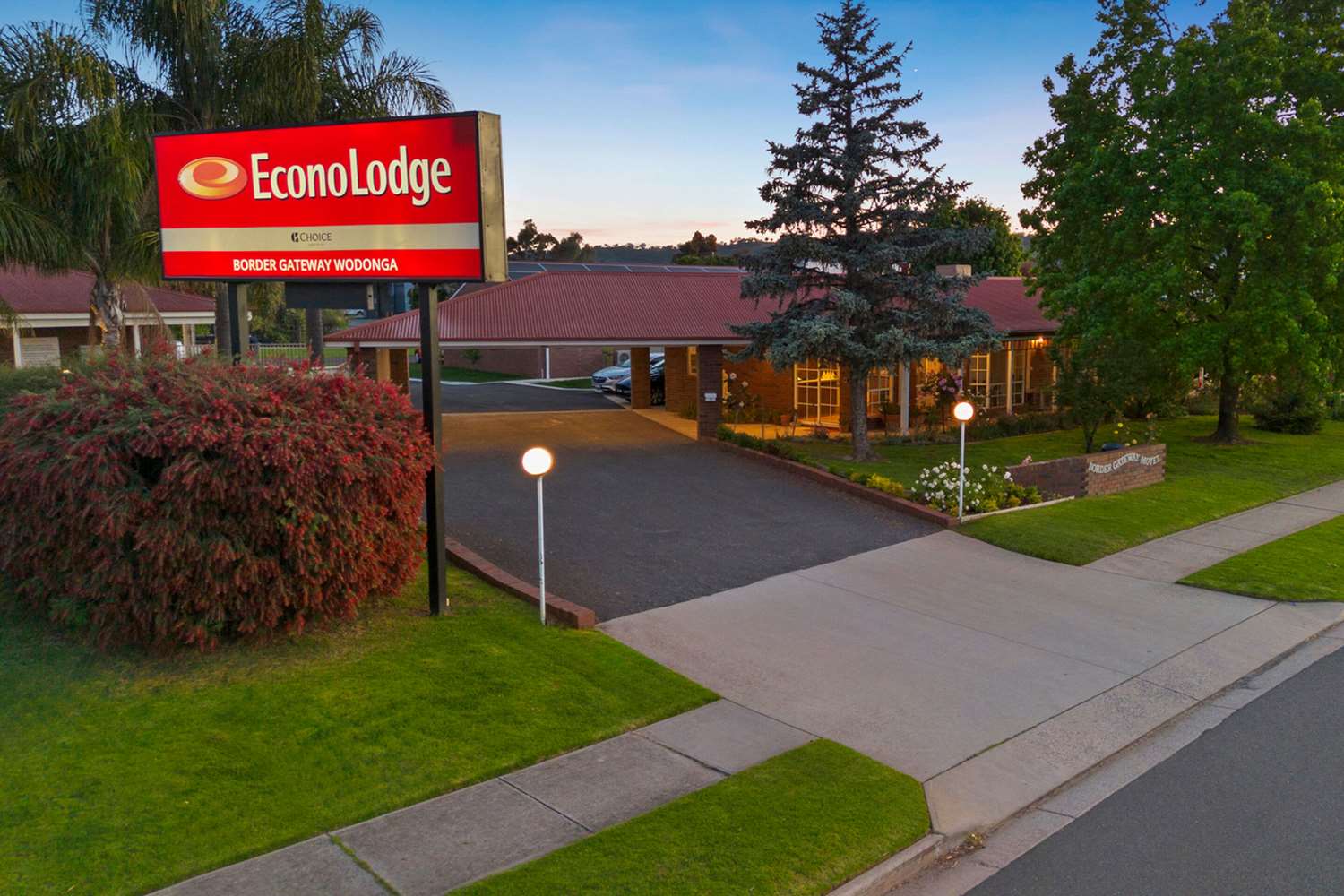Econo Lodge Border Gateway Wodonga 12/14