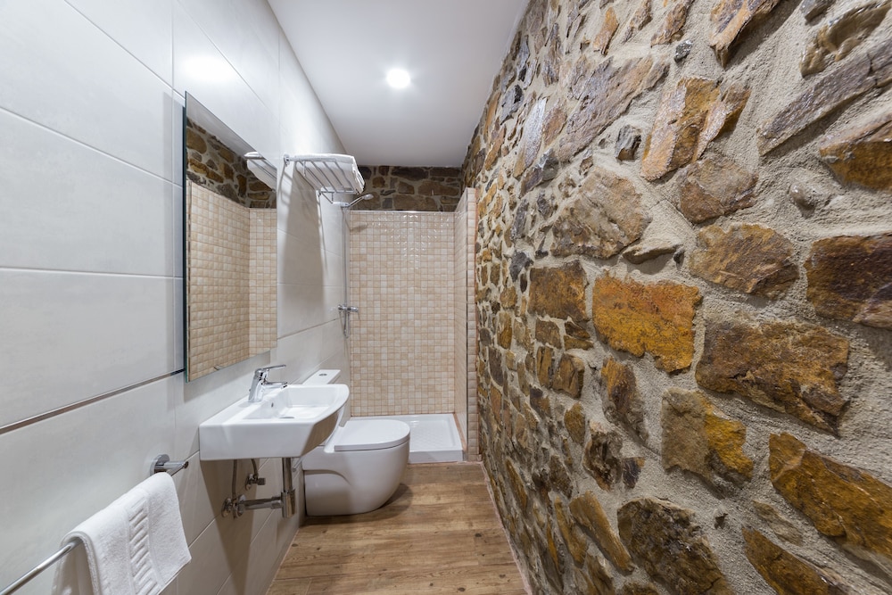 Petit Hotel Goierri 42/43