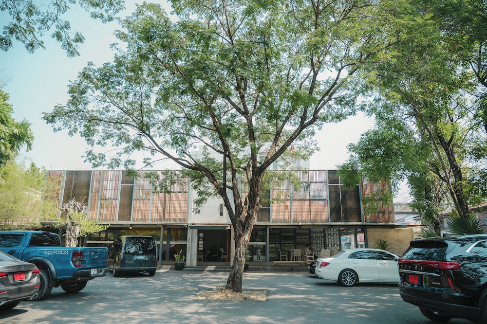 The Park Hotel 34/46