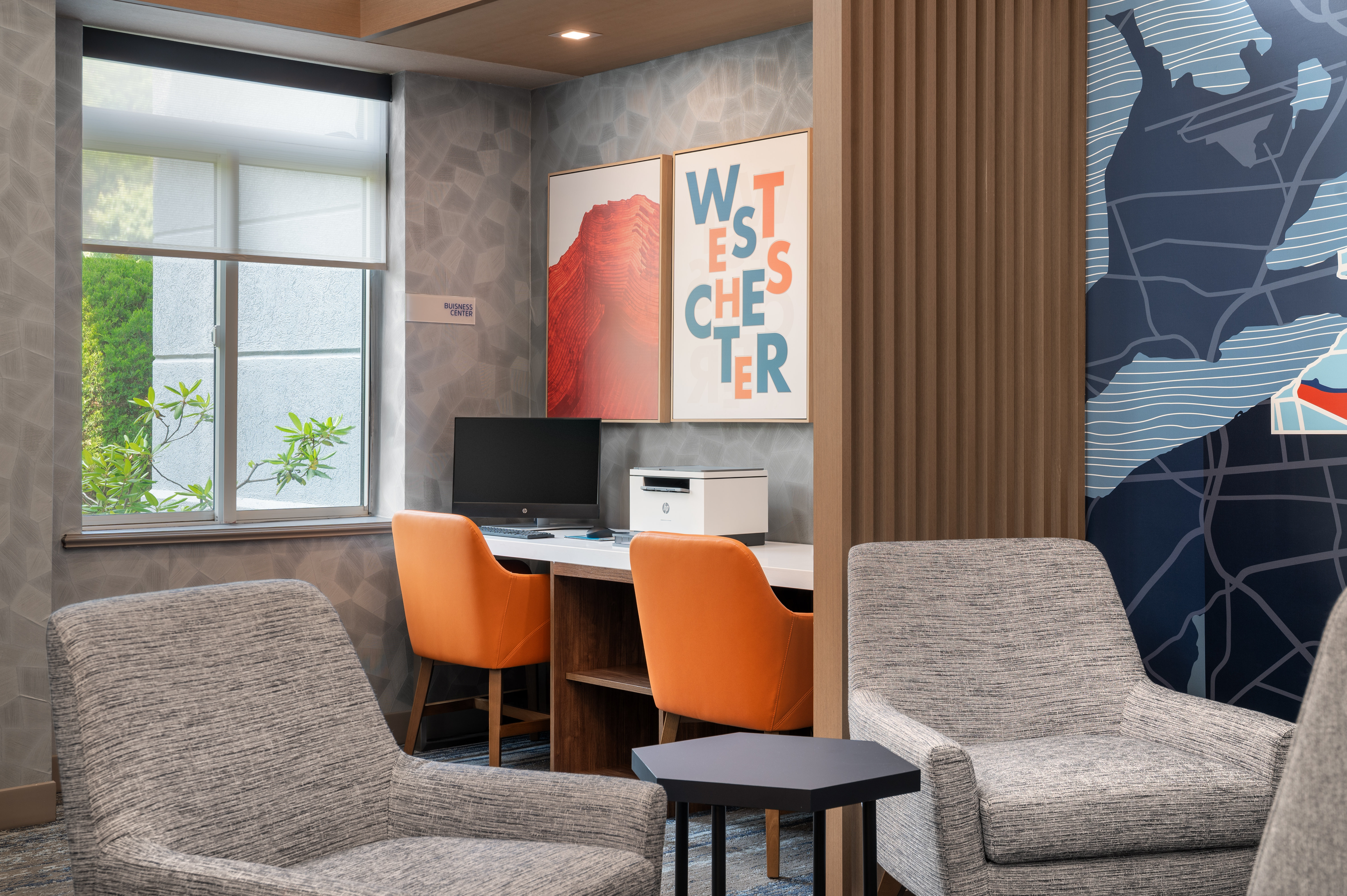 Comfort Inn & Suites Hawthorne NY 59/72