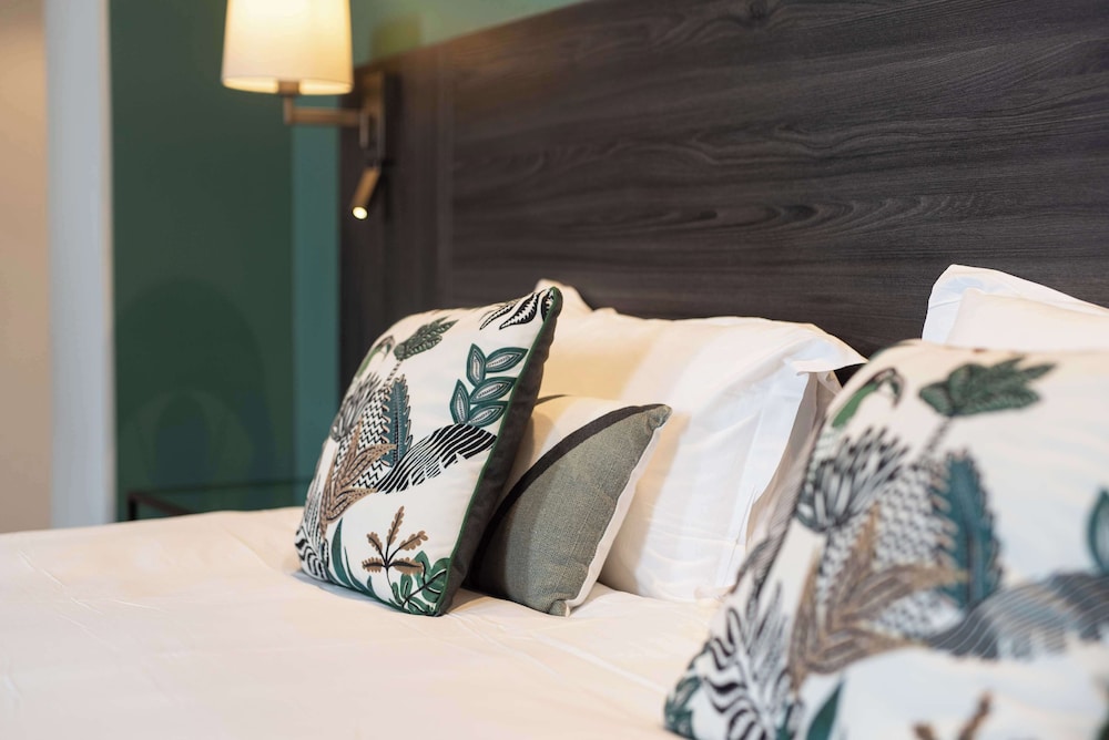 Hotel Kyriad Crepy En Valois 44/77