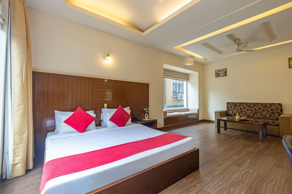 Haris Court Gurgaon 28/50