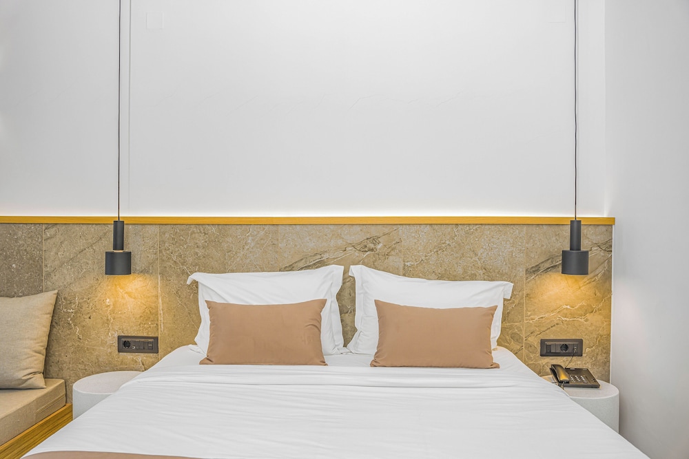 Elegant, Double Bed, Garden View