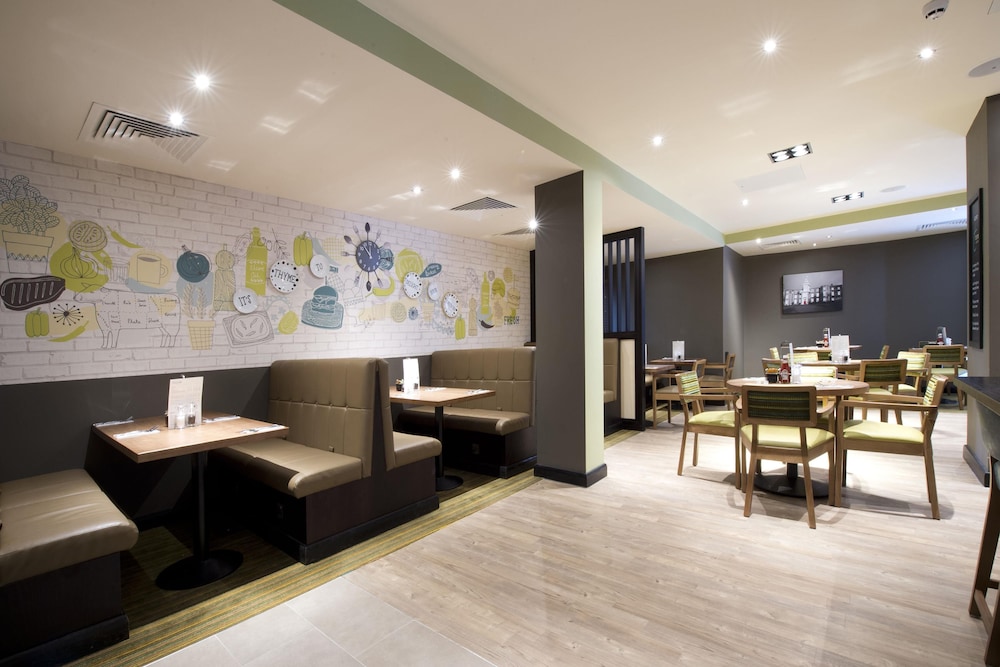 Premier Inn London Tottenham Hale Hotel 30/46