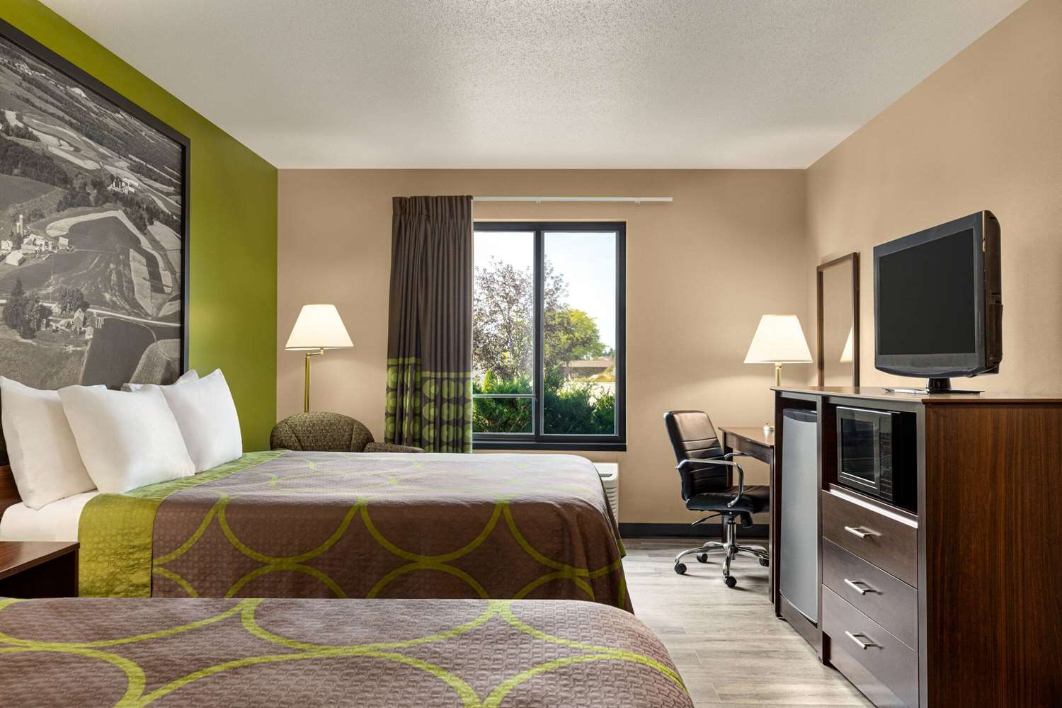 Super 8 By Wyndham Germantown/Milwaukee 16/41