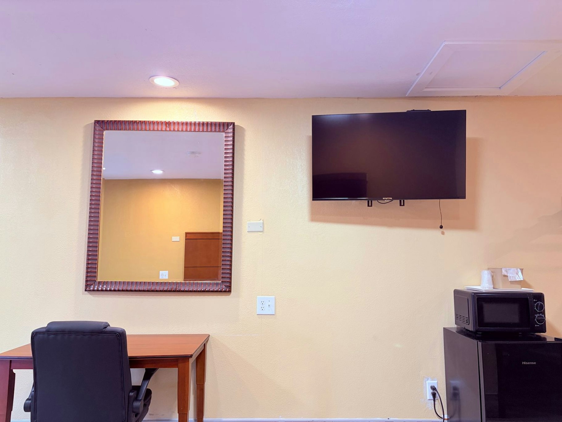 Aloha Inn McAllen Airport near Medical center Tx 27/40