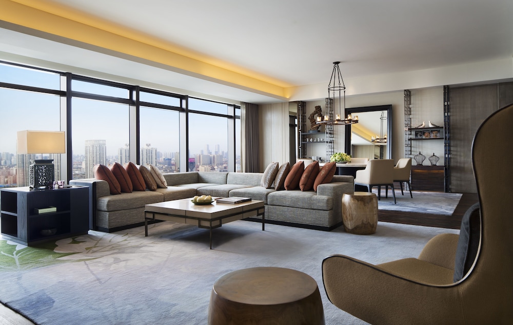 Grand Hyatt Shenyang 24/40