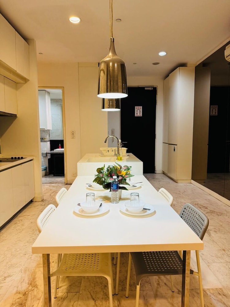 Platinum Service Suites KLCC 49/50