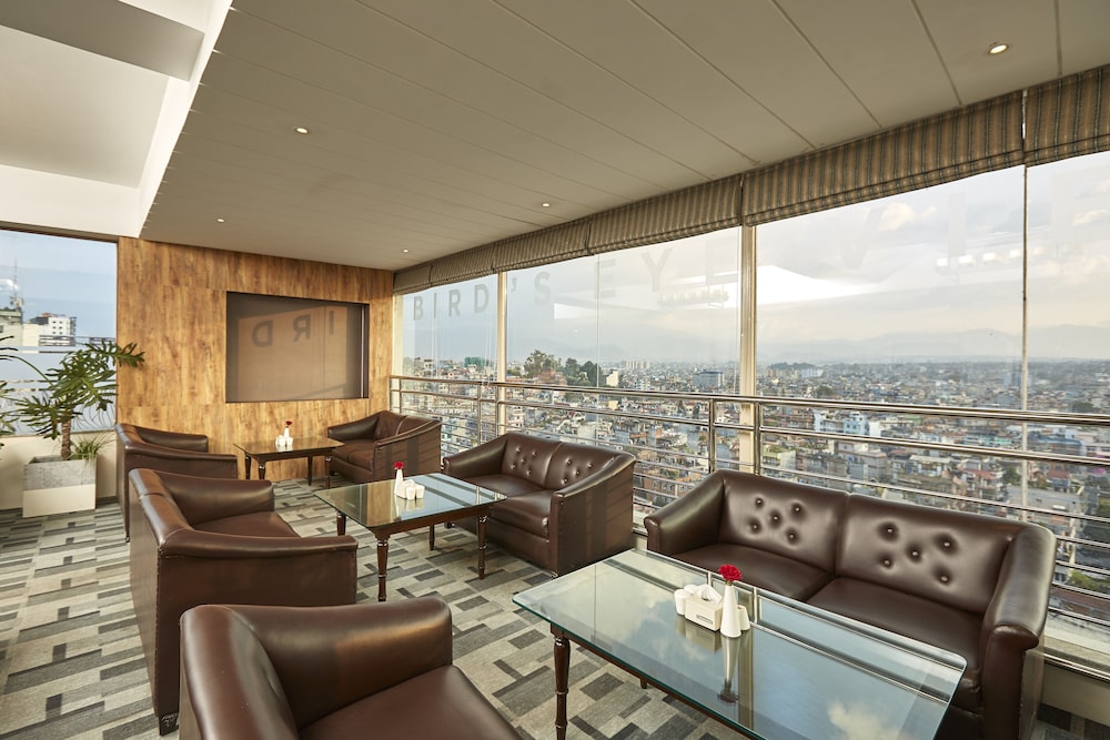 Indreni Suites Hotel 29/36