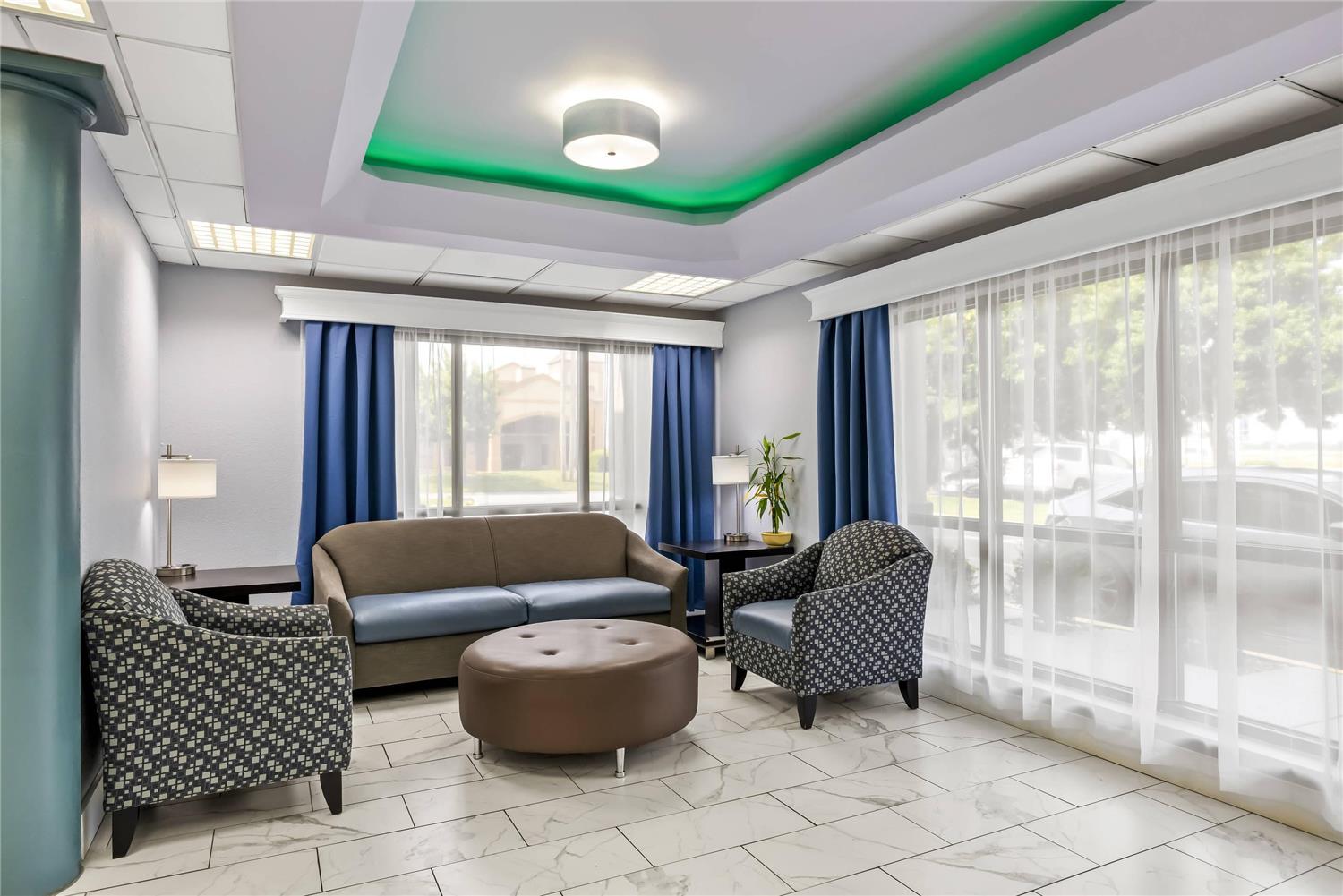 Quality Inn Fort Campbell 20/28