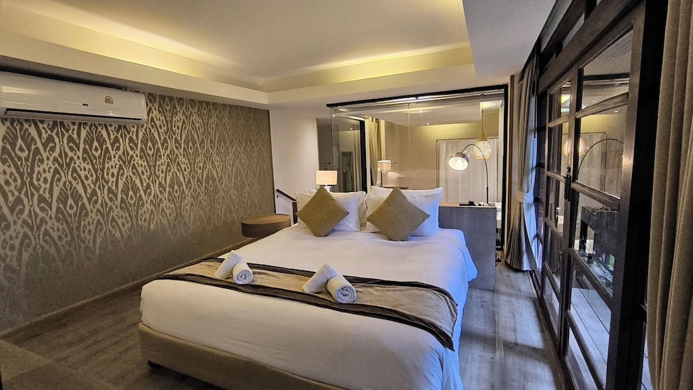 Issara Boutique Winery Hotel 15/78