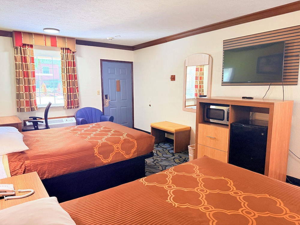 Economy Inn - Akron 28/57
