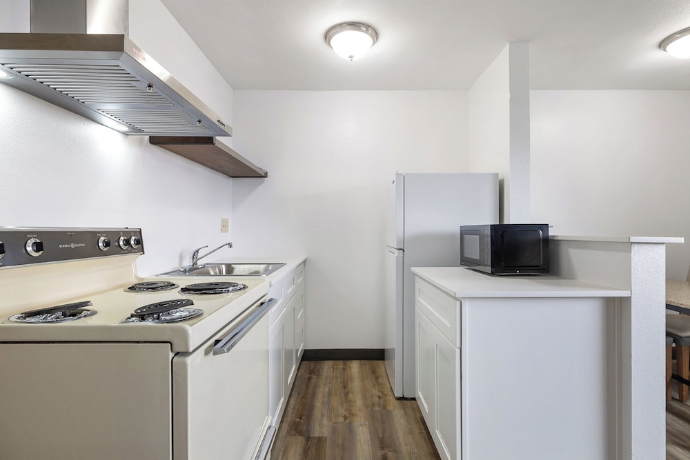 Kennewick Suites 40/58