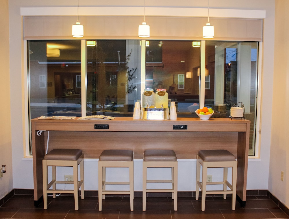Microtel by Wyndham Penn Yan Finger Lakes Region 49/64