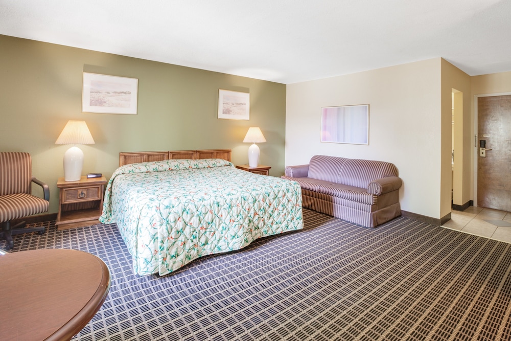 Motel6 Grand Rapids, MI - Northeast 29/49