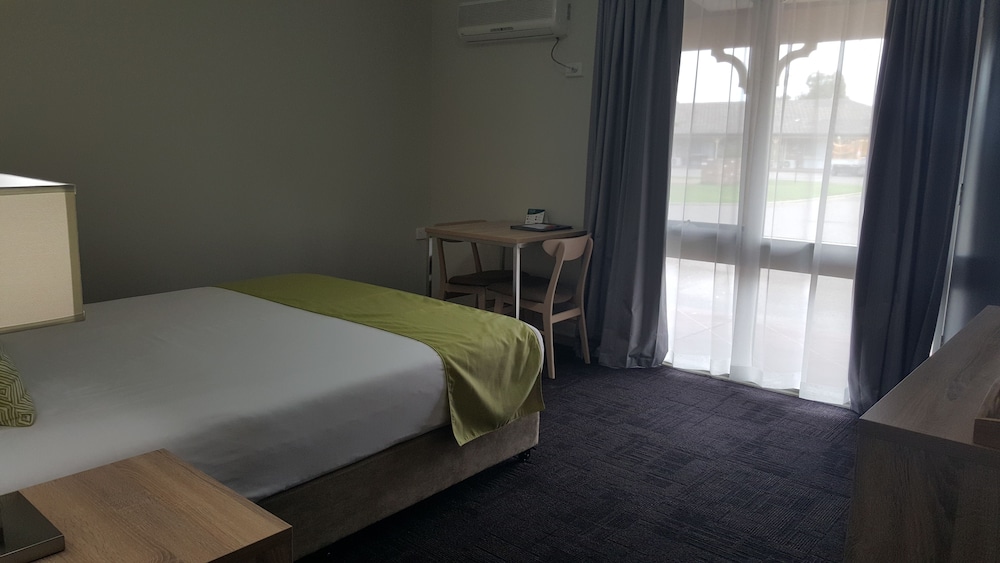 Quality Inn Carriage House 13/44
