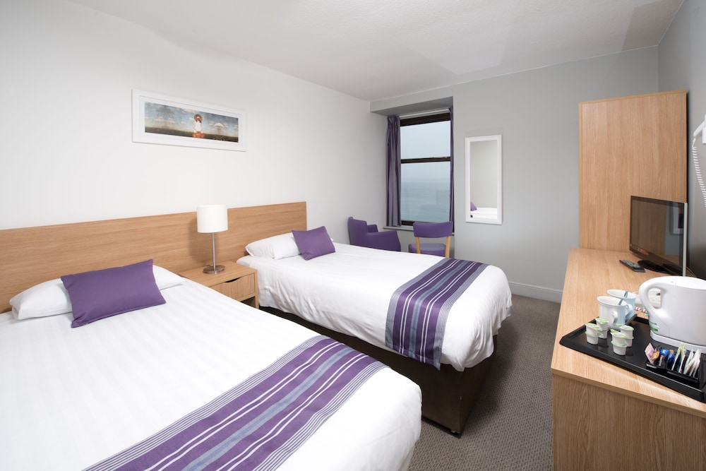 Room, Twin Beds