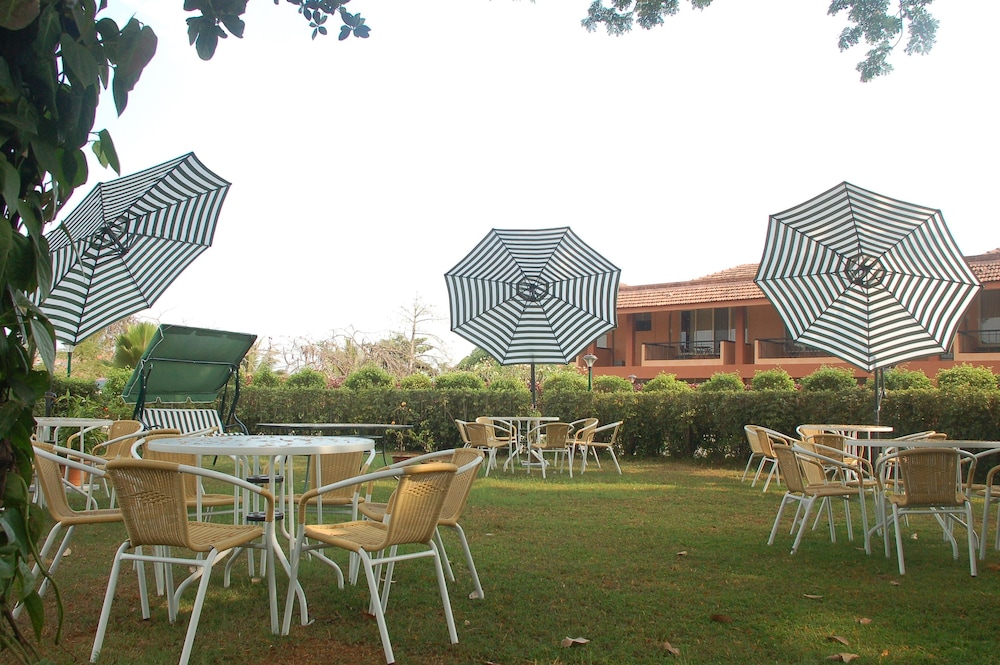 THE INTERNATIONAL CENTRE GOA 39/41