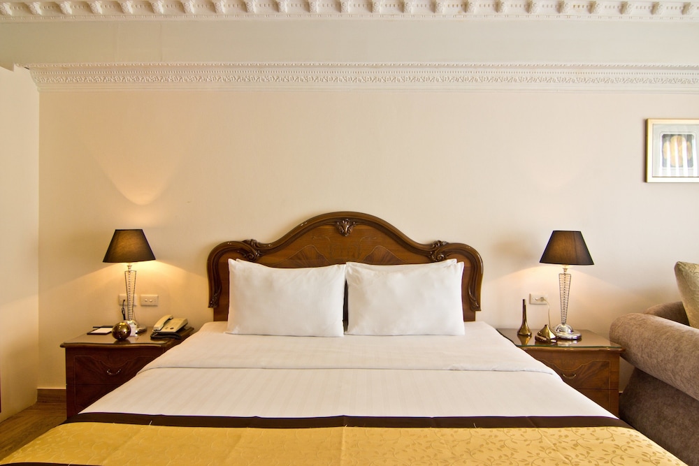 Lk Royal Suite 14/68
