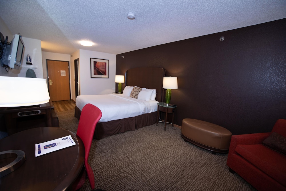 Alliance Hotel & Suites, a Howard Johnson by Wyndham 46/58