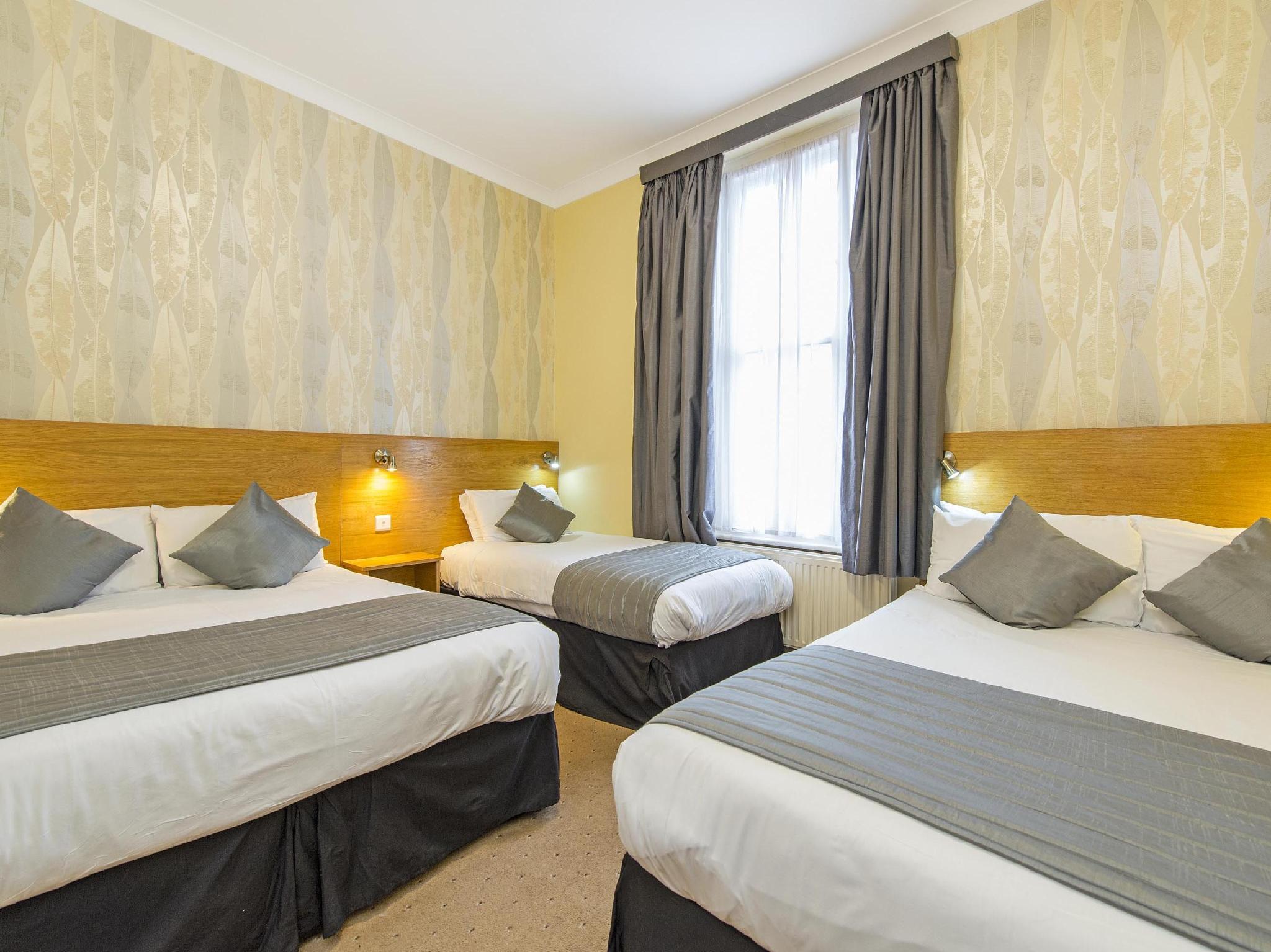 Room, Quadruple, Double and Twin Beds
