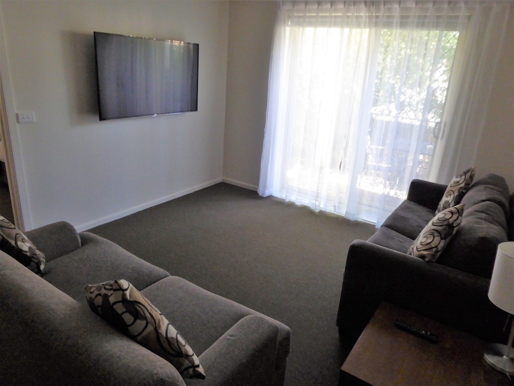 Lifestyle Apartments At Ferntree 41/66