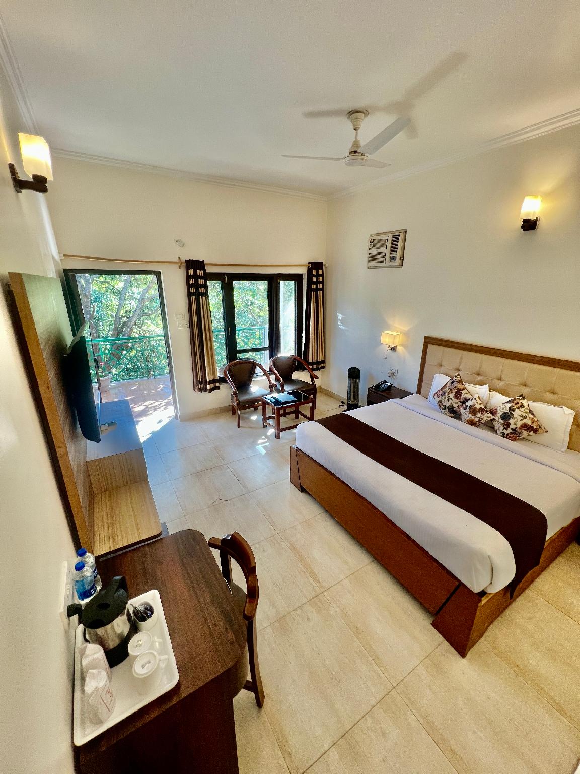 Deluxe, Double Bed, Mountain View, Balcony