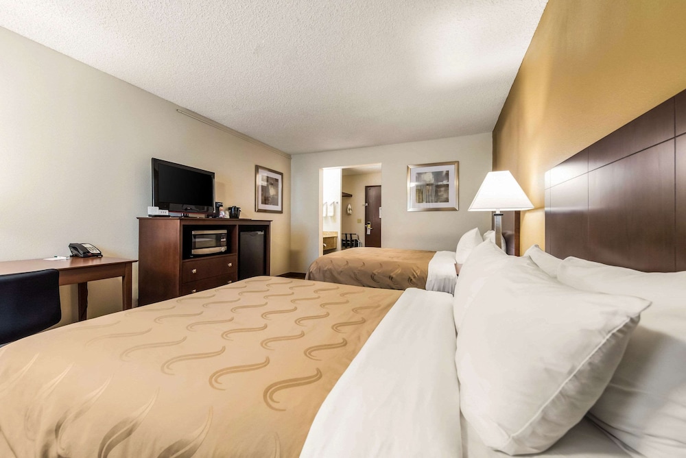 Quality Inn & Suites Lacey Olympia 12/66