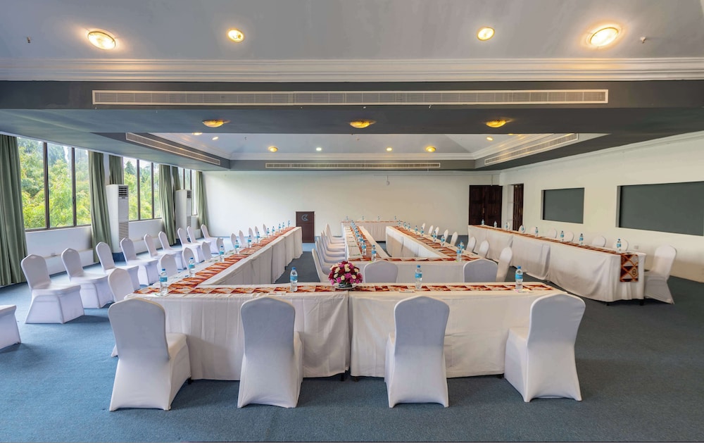 Golden Tulip Dar Es Salaam 61/71