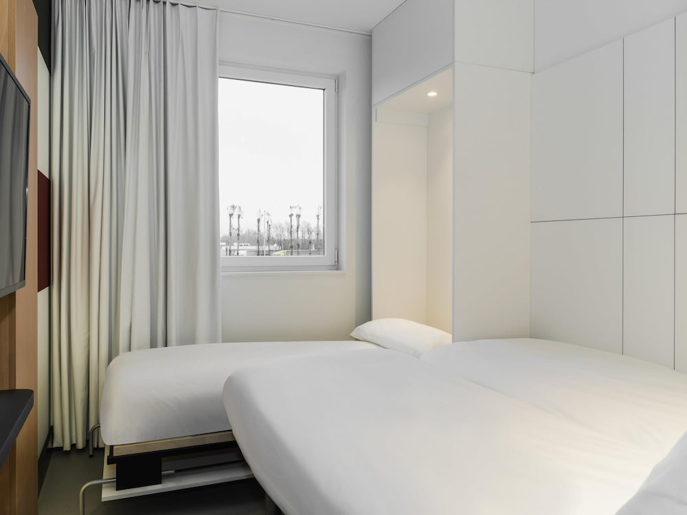 Ibis Budget Brugge Jabbeke 26/68