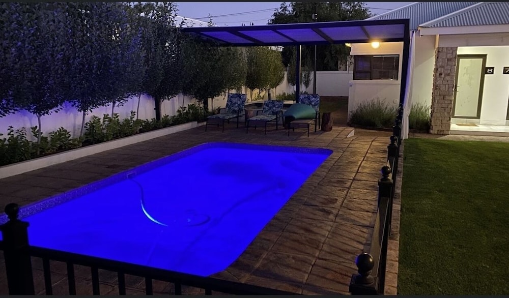 The Maxton Boutique Hotel 30/45