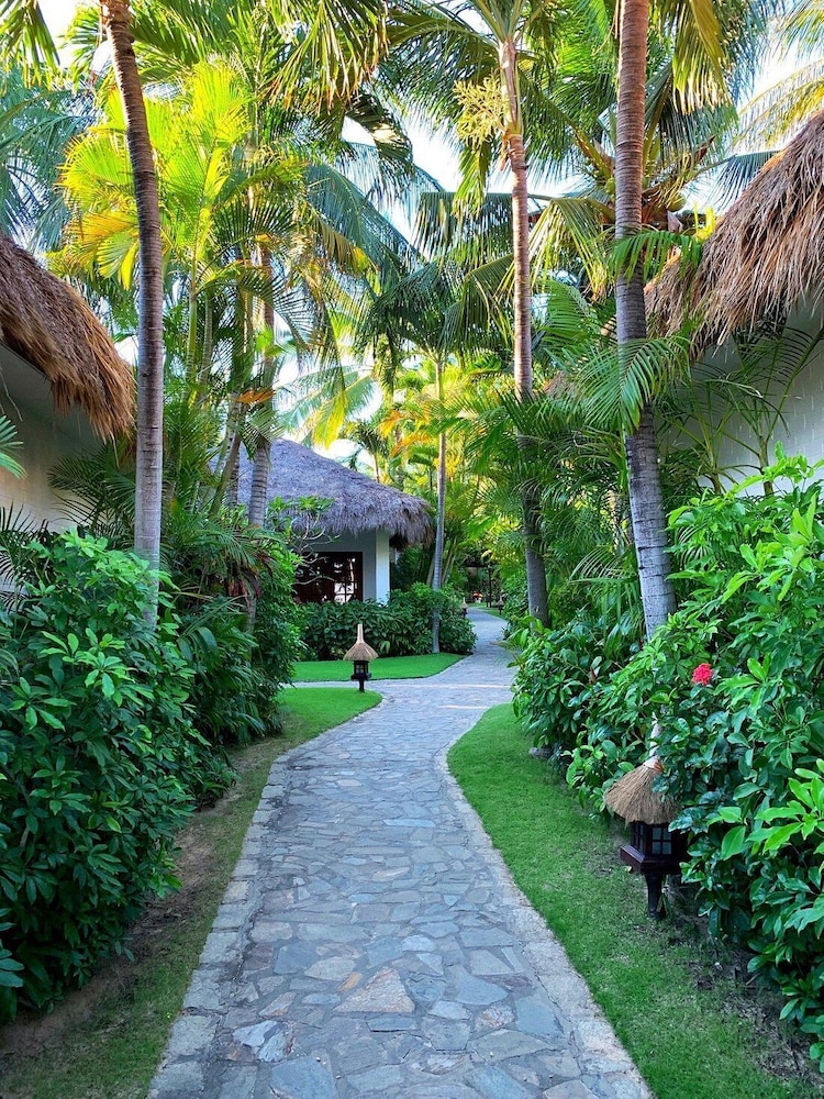 Cham Villas Boutique Luxury Resort 48/50
