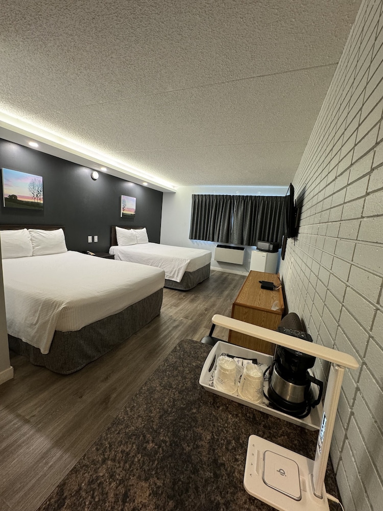 Travelodge by Wyndham Winnipeg Airport 15/37