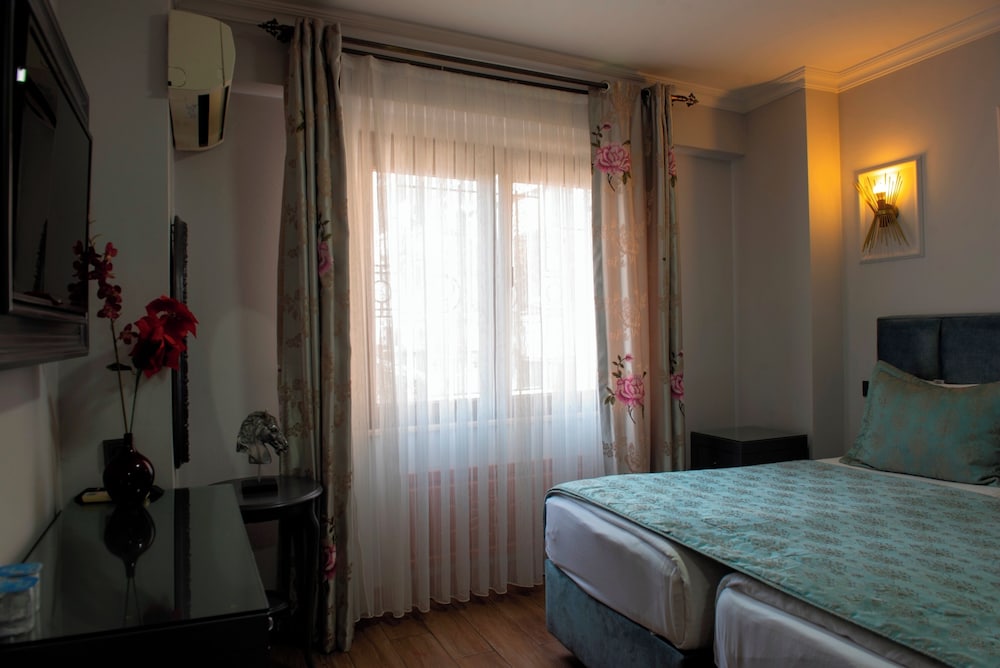 Hotel Daphne 17/64
