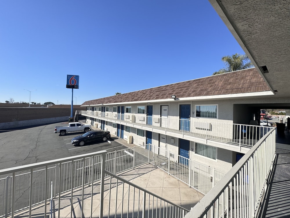 Motel6 Ontario, CA - Airport 10/61
