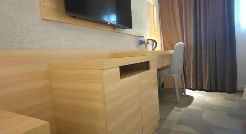 City Comfort Inn (Guangzhou Tiyu West Road Metro Station) 16/48