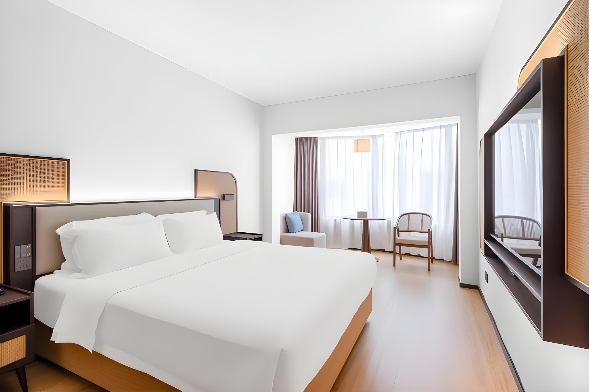Renovated, Smart, Premium, Queen Bed