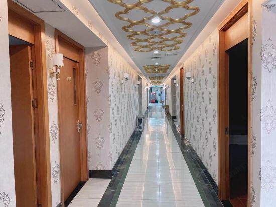 Chonpines Hotel (Guangyuan Nanhe Central Square) 17/33