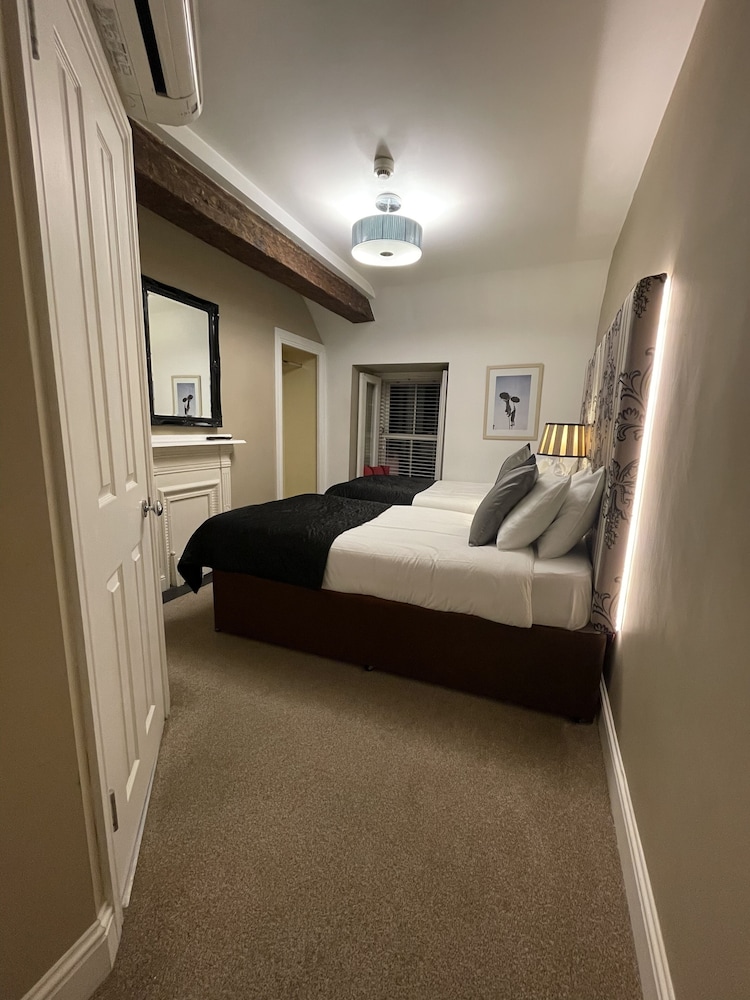 7 Cross Street Boutique Townhouse 9/31