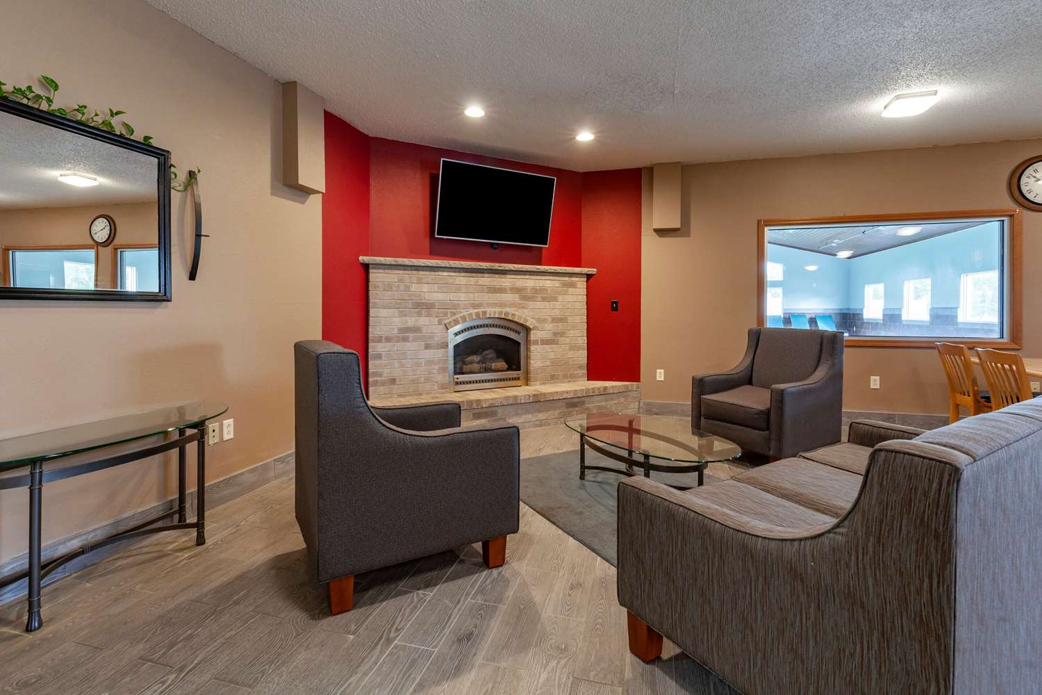 Quality Inn Redgranite 13/22