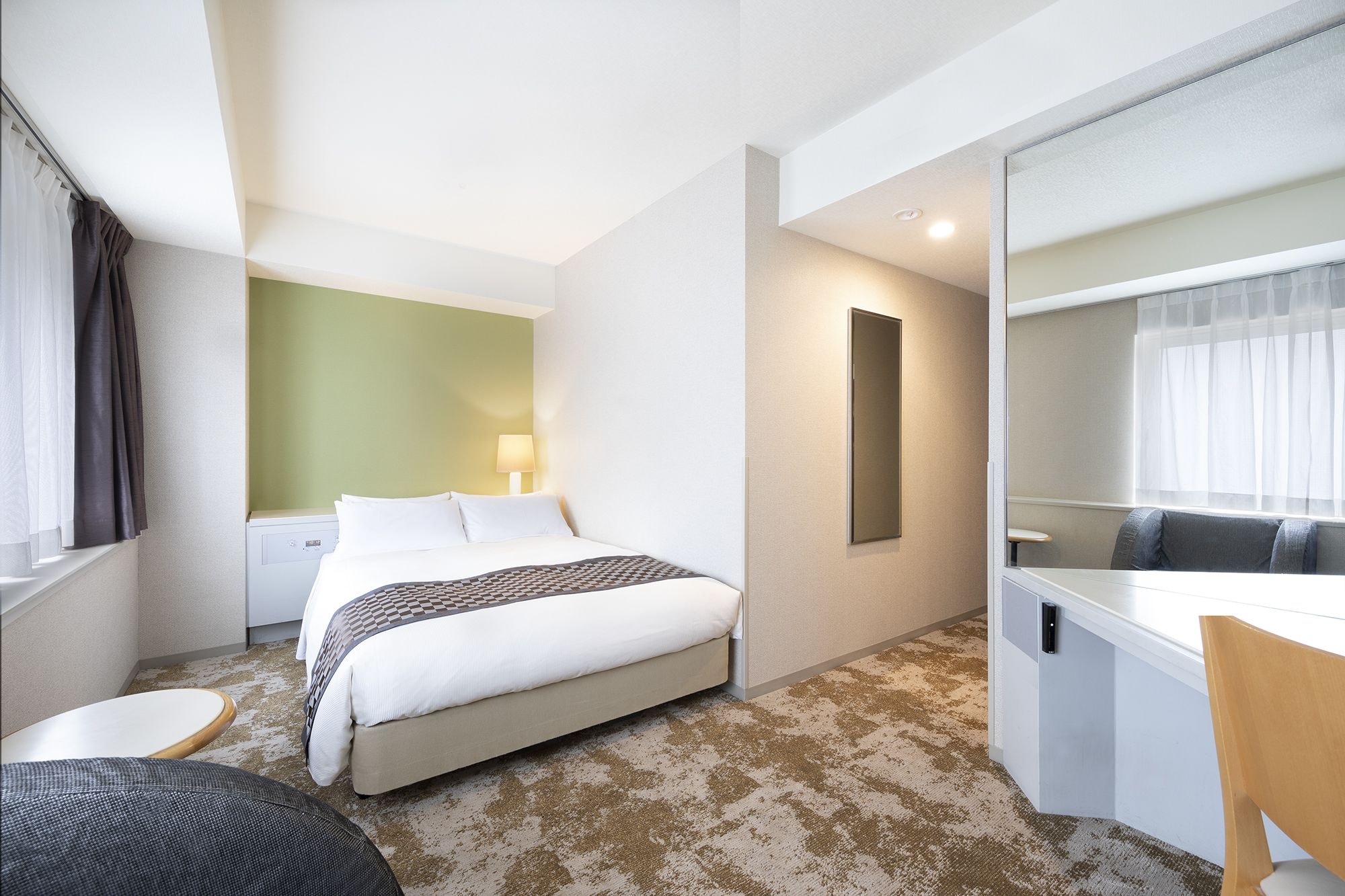 ROOM, DOUBLE BED