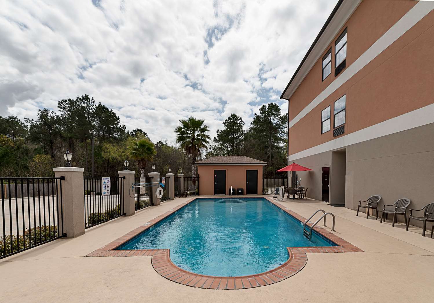 Comfort Suites Sulphur 54/56