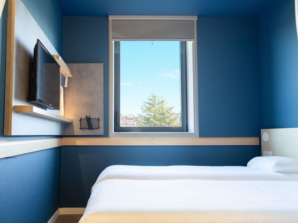 IBIS BUDGET TOULOUSE AEROPORT 36/67