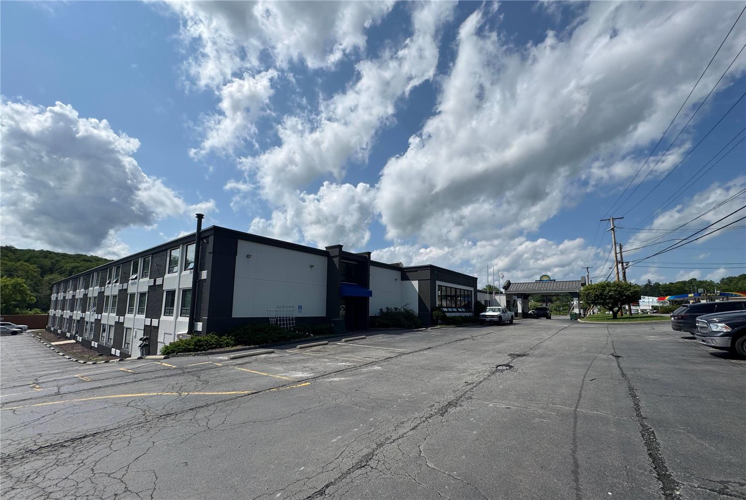 Days Inn By Wyndham Liberty 32/41